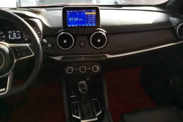 2021 DongFeng Fengon Fengon 500 1.5L 116HP L4 CVT,autocango,china used car exporter,china ev exporter,chinese used car exporter,chinese used ev exporter