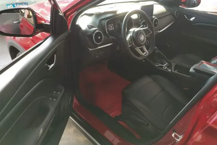 2021 DongFeng Fengon Fengon 500 1.5L 116HP L4 CVT,autocango,china used car exporter,china ev exporter,chinese used car exporter,chinese used ev exporter