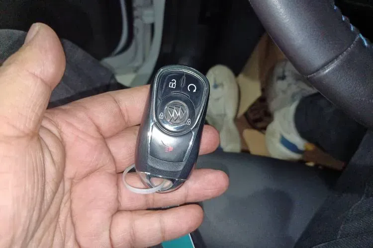 2017 Buick Velite 5 Range Extended 106HP E-CVT REEV 18KWH,autocango,china used car exporter,china ev exporter,chinese used car exporter,chinese used ev exporter