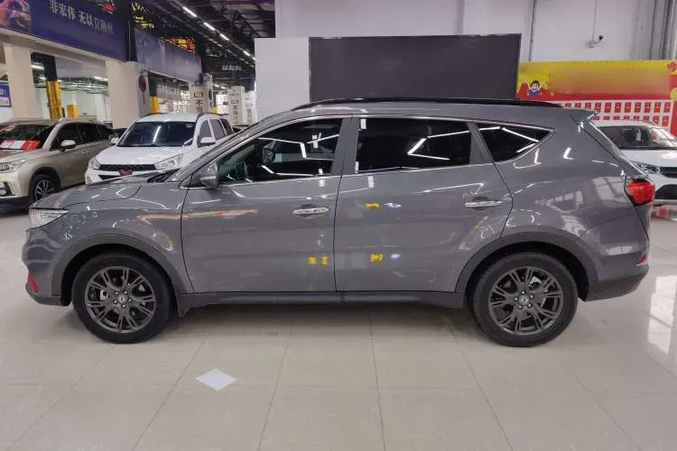 2021 DongFeng Fengon Fengon 580 1.5T 180HP L4 CVT,autocango,china used car exporter,china ev exporter,chinese used car exporter,chinese used ev exporter