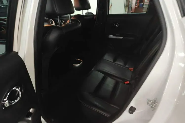 2014 Infiniti ESQ 1.6L 116HP L4 CVT,autocango,china used car exporter,china ev exporter,chinese used car exporter,chinese used ev exporter