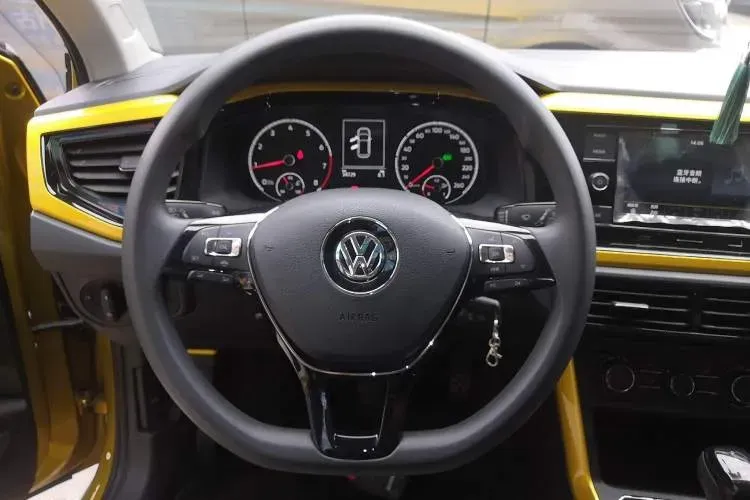 2019 Volkswagen Polo 1.5L 113HP L4 6AT,autocango,china used car exporter,china ev exporter,chinese used car exporter,chinese used ev exporter
