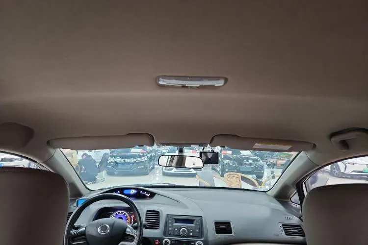 2015 Ciimo Ciimo 1.8L 140HP L4 5AT,autocango,china used car exporter,china ev exporter,chinese used car exporter,chinese used ev exporter