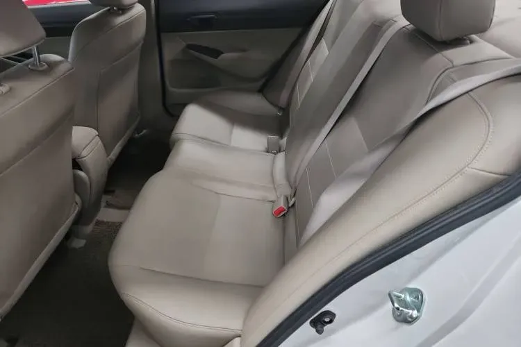 2015 Ciimo Ciimo 1.8L 140HP L4 5AT,autocango,china used car exporter,china ev exporter,chinese used car exporter,chinese used ev exporter