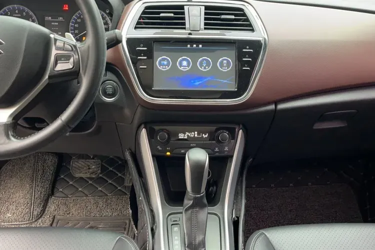 2017 Suzuki SX4 S-Cross 1.6L 122HP L4 CVT,autocango,china used car exporter,china ev exporter,chinese used car exporter,chinese used ev exporter