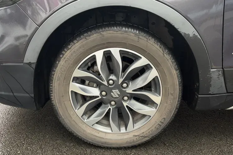 2017 Suzuki SX4 S-Cross 1.6L 122HP L4 CVT,autocango,china used car exporter,china ev exporter,chinese used car exporter,chinese used ev exporter