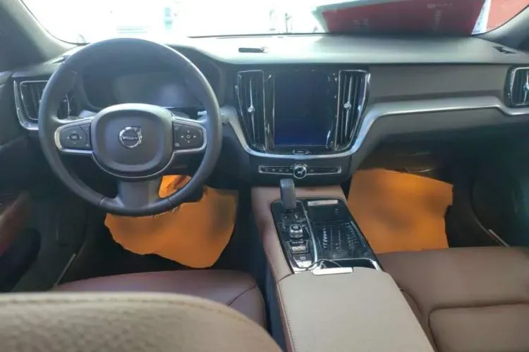 2020 Volvo S60 2.0T 303HP L4 8AT PHEV 11.6KWH,autocango,china used car exporter,china ev exporter,chinese used car exporter,chinese used ev exporter