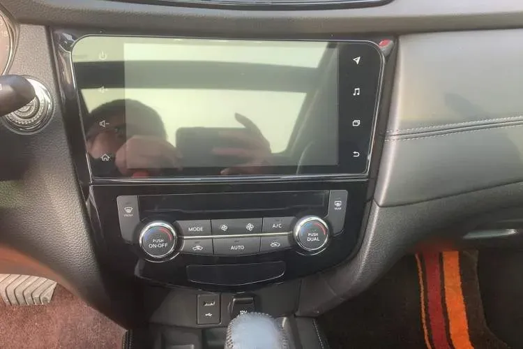 2019 Nissan X-Trail 2.0L 154HP L4 CVT,autocango,china used car exporter,china ev exporter,chinese used car exporter,chinese used ev exporter