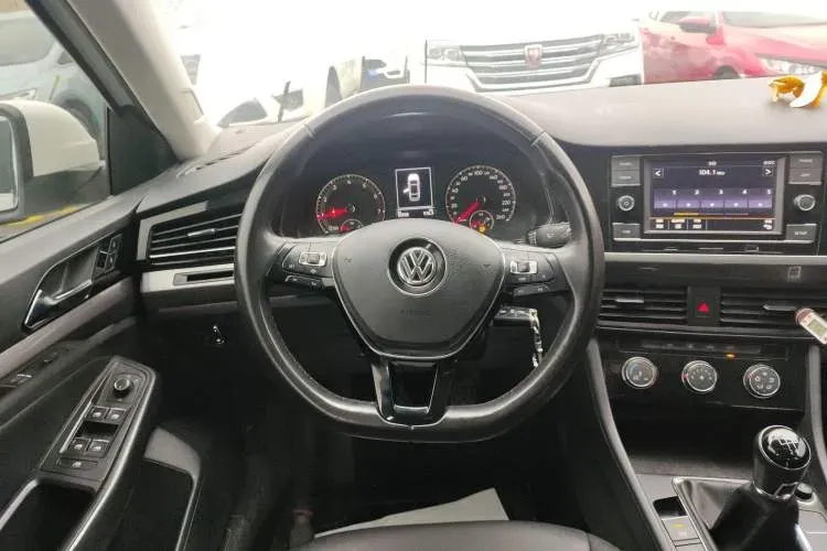 2020 Volkswagen Bora 1.5L 113HP L4 5MT,autocango,china used car exporter,china ev exporter,chinese used car exporter,chinese used ev exporter