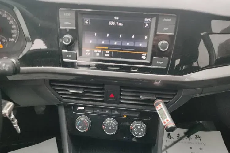 2020 Volkswagen Bora 1.5L 113HP L4 5MT,autocango,china used car exporter,china ev exporter,chinese used car exporter,chinese used ev exporter