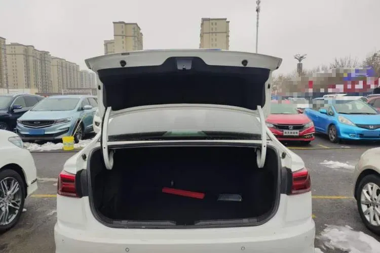 2020 Volkswagen Bora 1.5L 113HP L4 5MT,autocango,china used car exporter,china ev exporter,chinese used car exporter,chinese used ev exporter