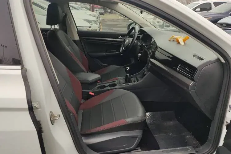 2020 Volkswagen Bora 1.5L 113HP L4 5MT,autocango,china used car exporter,china ev exporter,chinese used car exporter,chinese used ev exporter