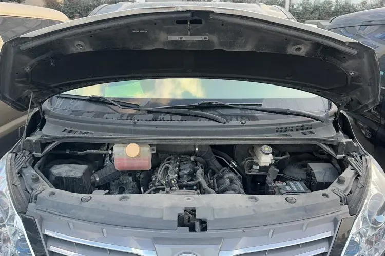 2021 DongFeng Forthing LingZhi Plus 2.0L 133HP L4 6MT,autocango,china used car exporter,china ev exporter,chinese used car exporter,chinese used ev exporter