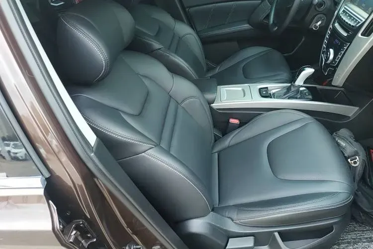 2016 Luxgen 6 SUV 1.8T 180HP L4 6AT,autocango,china used car exporter,china ev exporter,chinese used car exporter,chinese used ev exporter