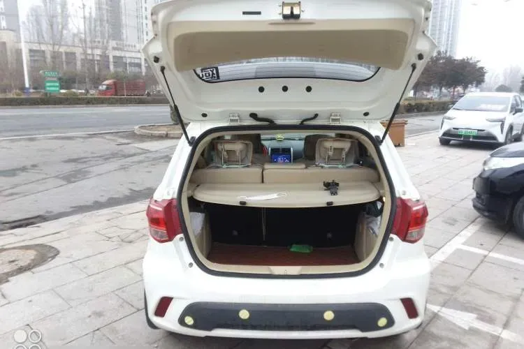 2015 BeiJing Auto Senova D20 1.5L 116HP L4 5MT,autocango,china used car exporter,china ev exporter,chinese used car exporter,chinese used ev exporter
