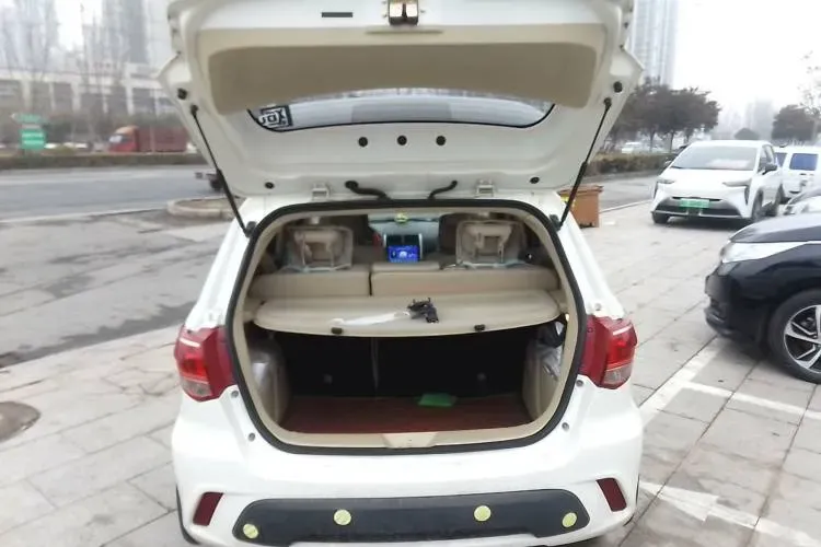 2015 BeiJing Auto Senova D20 1.5L 116HP L4 5MT,autocango,china used car exporter,china ev exporter,chinese used car exporter,chinese used ev exporter