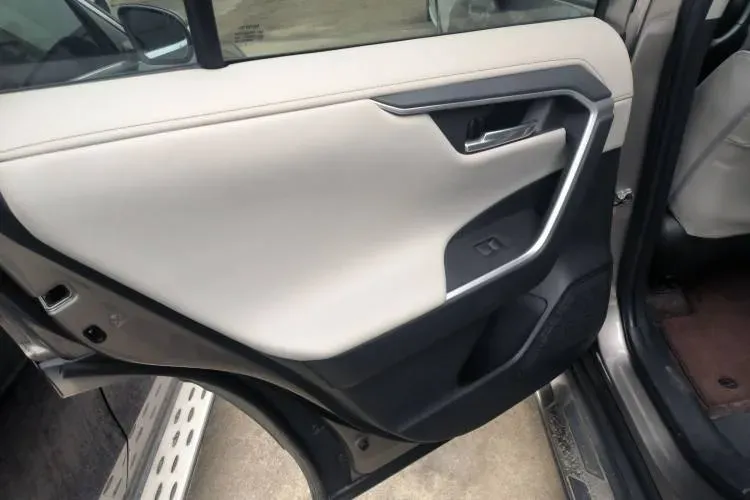 2021 Toyota RAV4 2.0L 171HP L4 CVT,autocango,china used car exporter,china ev exporter,chinese used car exporter,chinese used ev exporter