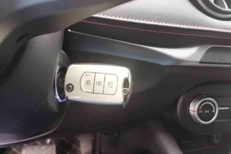 2022 DongFeng Fengon Fengon 500 1.5L 116HP L4 CVT,autocango,china used car exporter,china ev exporter,chinese used car exporter,chinese used ev exporter