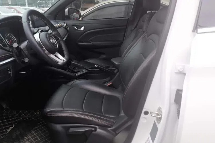 2022 DongFeng Fengon Fengon 500 1.5L 116HP L4 CVT,autocango,china used car exporter,china ev exporter,chinese used car exporter,chinese used ev exporter