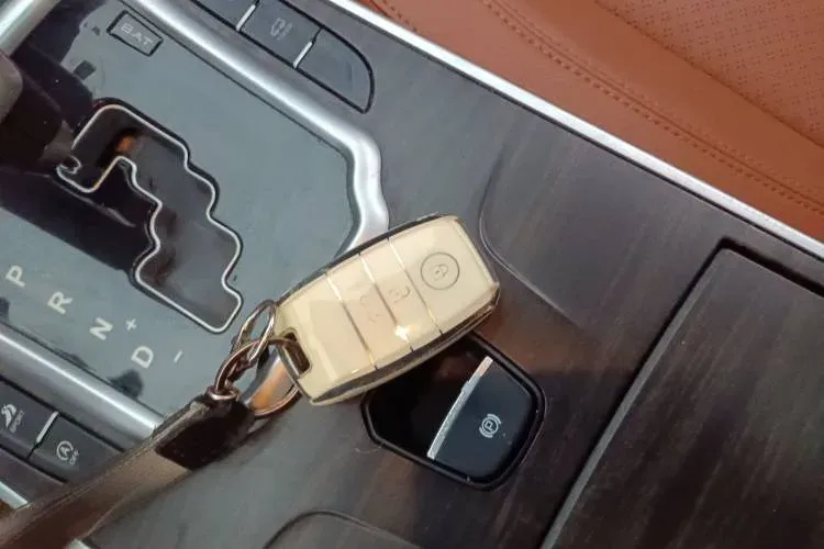 2018 Landwind X7 1.5T 163HP L4 8AT,autocango,china used car exporter,china ev exporter,chinese used car exporter,chinese used ev exporter