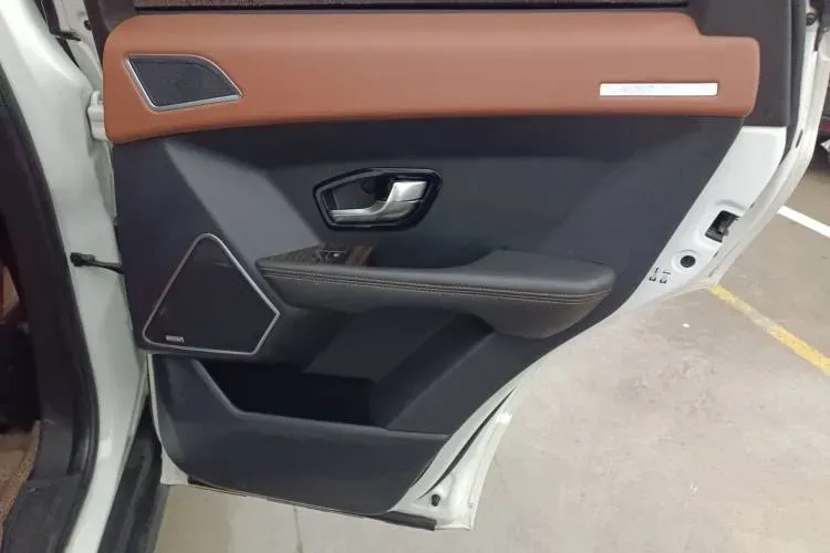 2018 Landwind X7 1.5T 163HP L4 8AT,autocango,china used car exporter,china ev exporter,chinese used car exporter,chinese used ev exporter