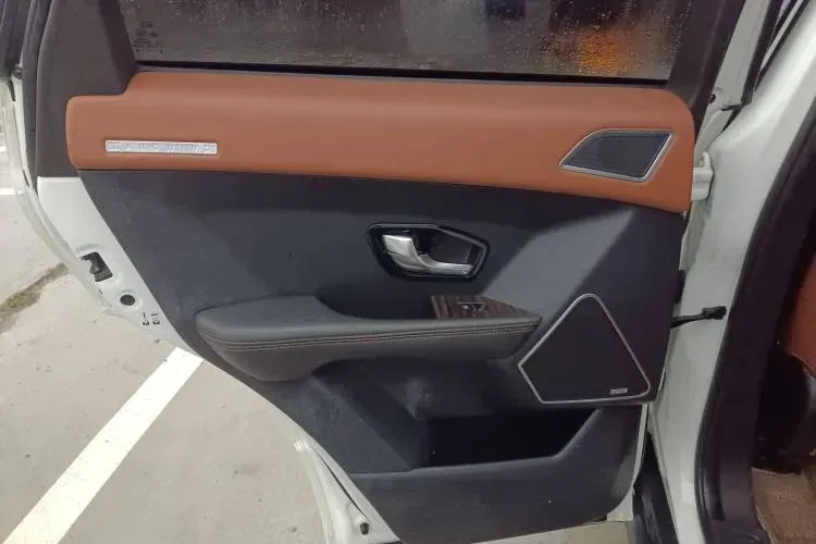 2018 Landwind X7 1.5T 163HP L4 8AT,autocango,china used car exporter,china ev exporter,chinese used car exporter,chinese used ev exporter