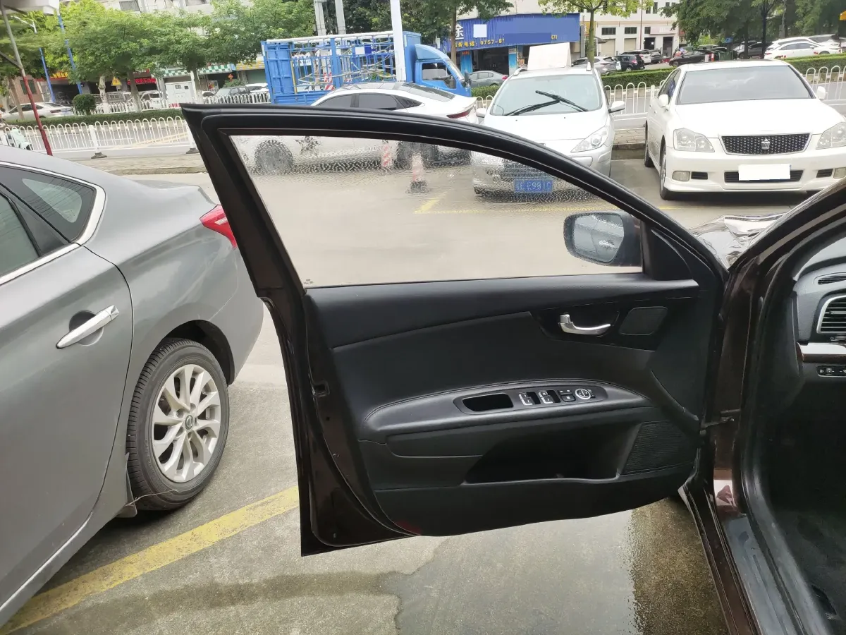 2017 Kia Cachet 1.8L 143HP L4 6AT,autocango,china used car exporter,china ev exporter,chinese used car exporter,chinese used ev exporter