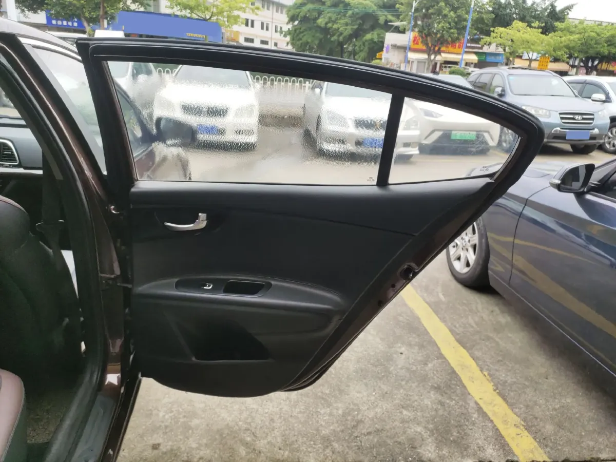 2017 Kia Cachet 1.8L 143HP L4 6AT,autocango,china used car exporter,china ev exporter,chinese used car exporter,chinese used ev exporter