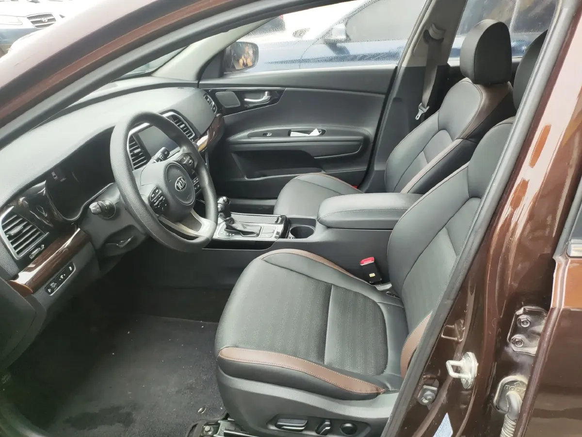 2017 Kia Cachet 1.8L 143HP L4 6AT,autocango,china used car exporter,china ev exporter,chinese used car exporter,chinese used ev exporter