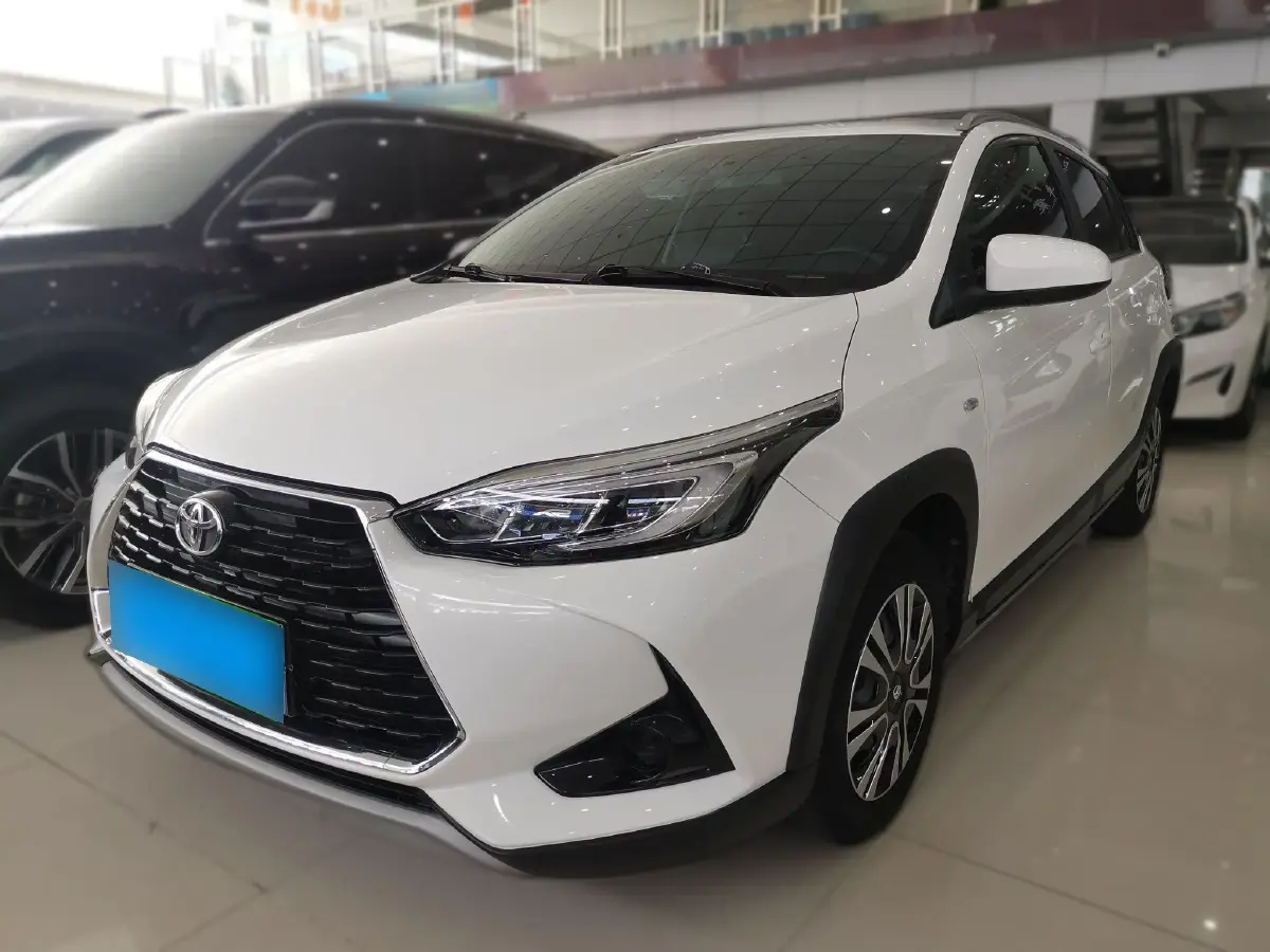 2021 Toyota Yaris L 1.5L 112HP L4 CVT