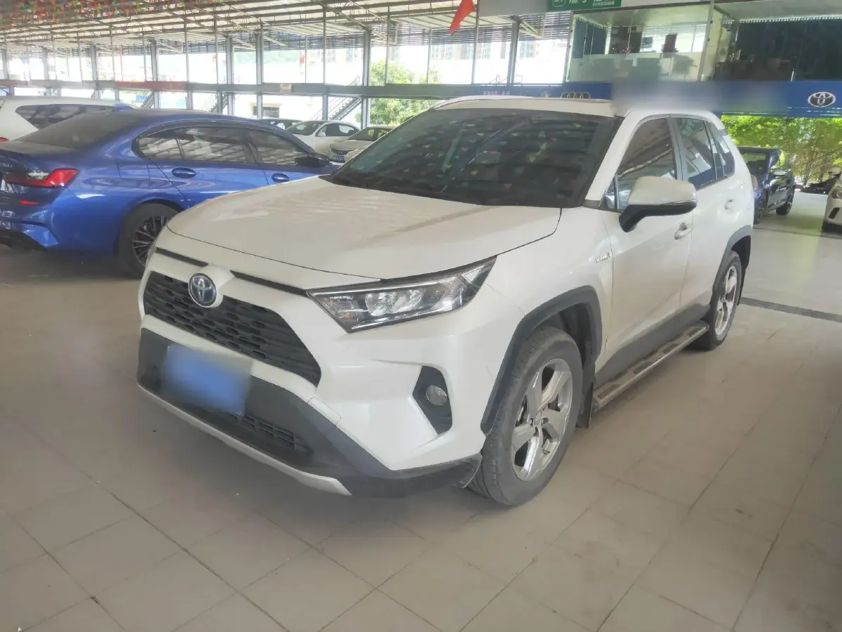 2022 Toyota RAV4 2.5L 178HP L4 E-CVT Hybrid