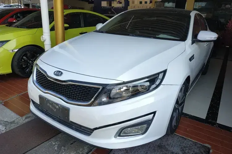 2014 Kia K5 2.0T 245HP L4 6AT