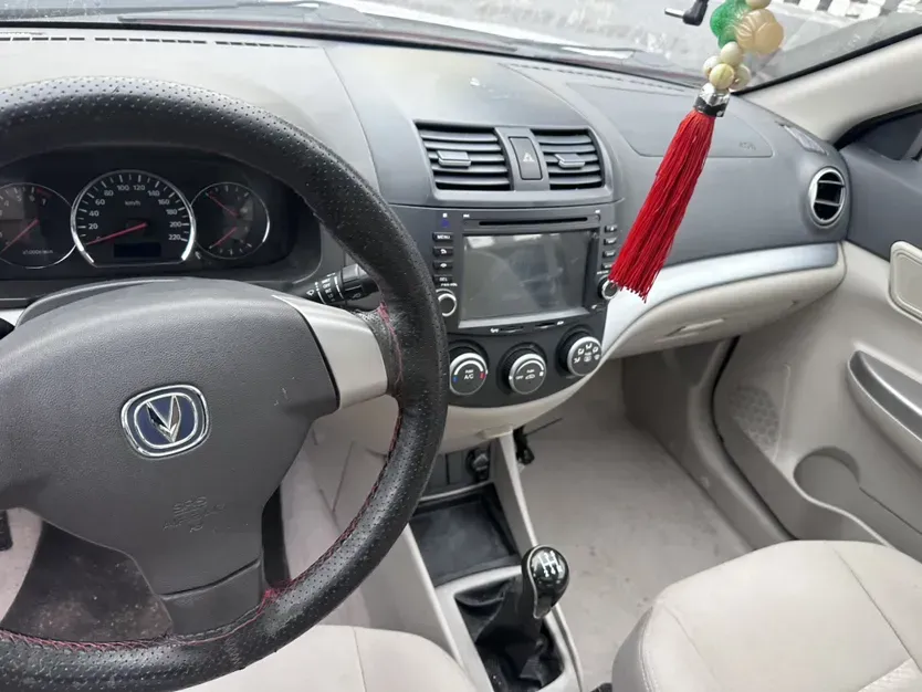 2012 ChangAn Alsvin V5 1.5L 114HP L4 5MT,autocango,china used car exporter,china ev exporter,chinese used car exporter,chinese used ev exporter