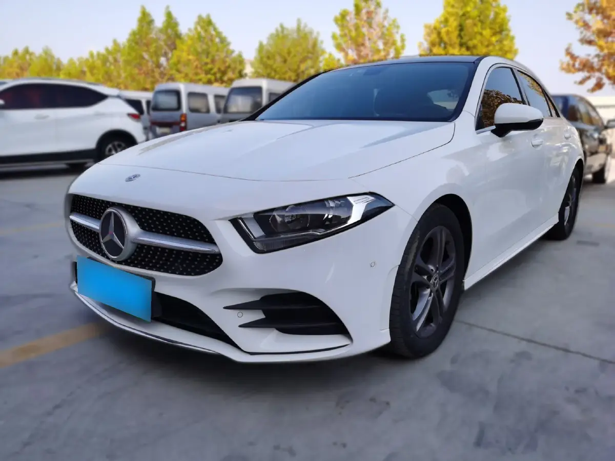 2021 Mercedes-Benz A Class 1.3T 136HP L4 7DCT