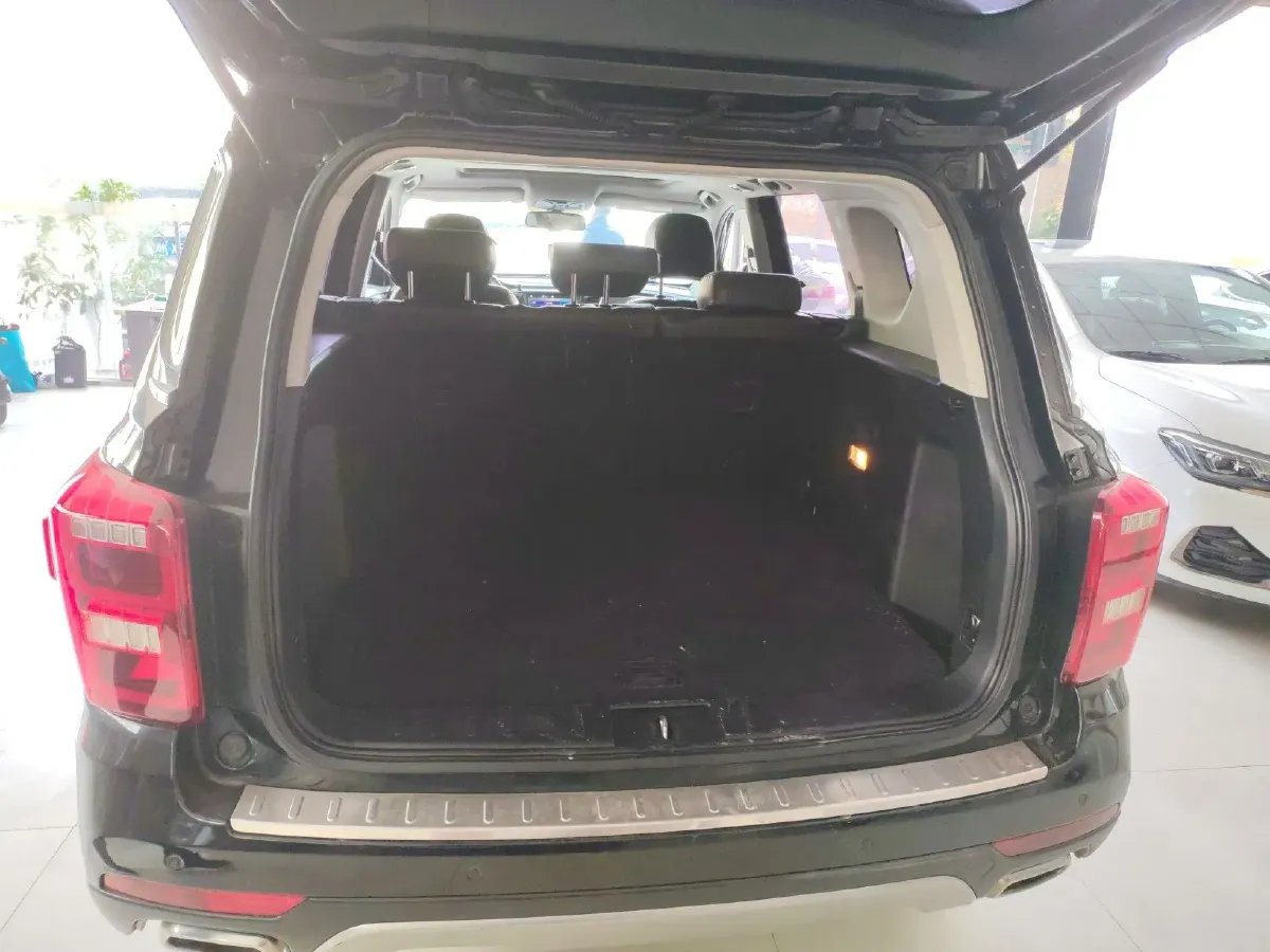 2017 GAC Trumpchi GS7 2.0T 201HP L4 6AT,autocango,china used car exporter,china ev exporter,chinese used car exporter,chinese used ev exporter