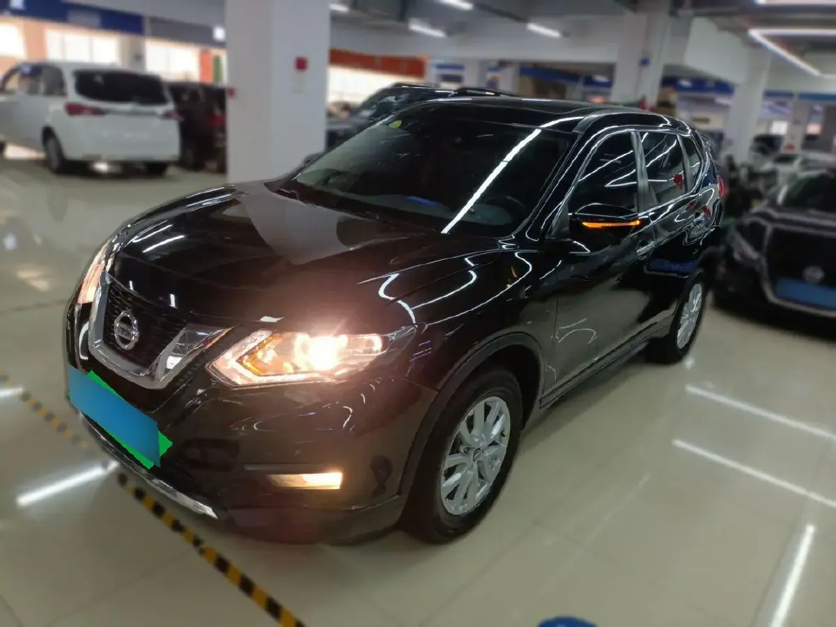 2021 Nissan X-Trail 2.0L 151HP L4 CVT