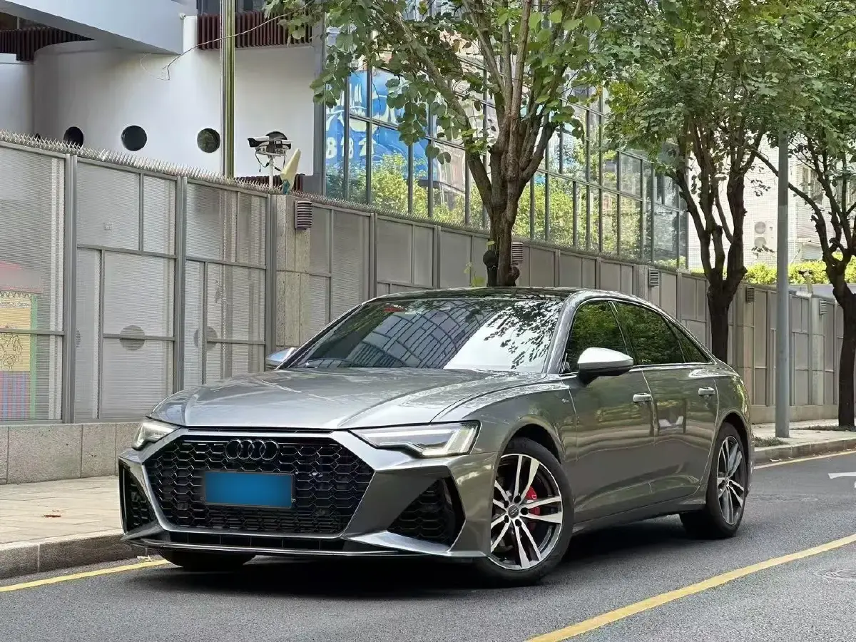 2019 Audi A6L 2.0T 190HP L4 7DCT