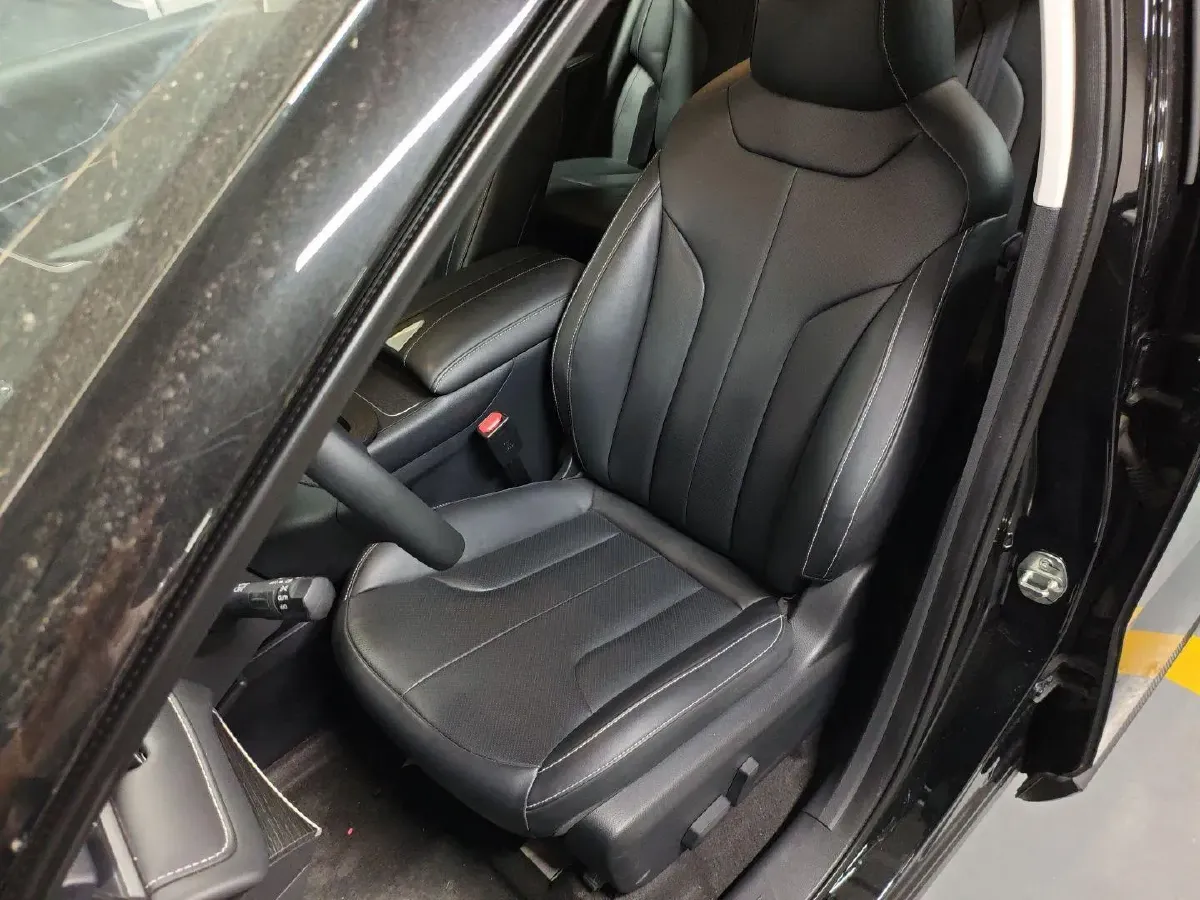 2023 Venucia Grand V DD-i 1.5T 163HP L4 E-CVT PHEV 18.4KWH,autocango,china used car exporter,china ev exporter,chinese used car exporter,chinese used ev exporter