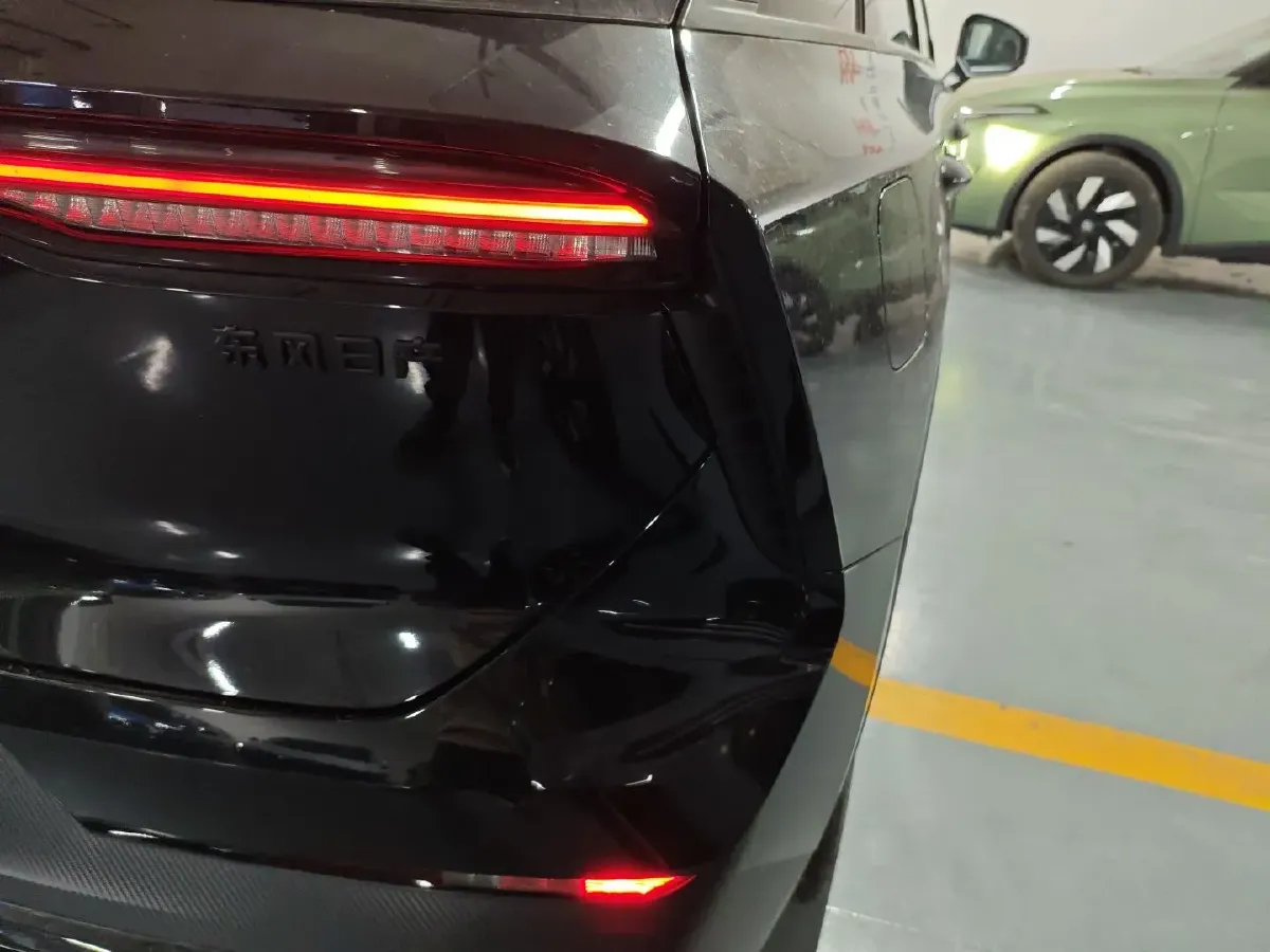2023 Venucia Grand V DD-i 1.5T 163HP L4 E-CVT PHEV 18.4KWH,autocango,china used car exporter,china ev exporter,chinese used car exporter,chinese used ev exporter
