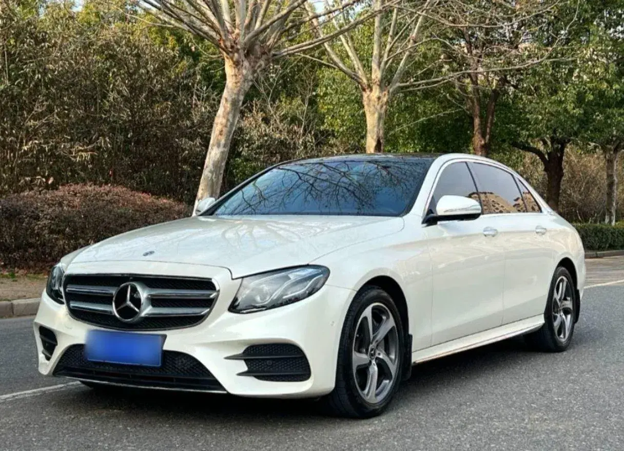 2018 Mercedes-Benz E Class 2.0T 245HP L4 9AT
