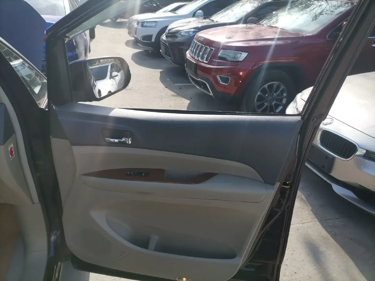 2013 BYD M6 2.4L 160HP L4 4AT,autocango,china used car exporter,china ev exporter,chinese used car exporter,chinese used ev exporter