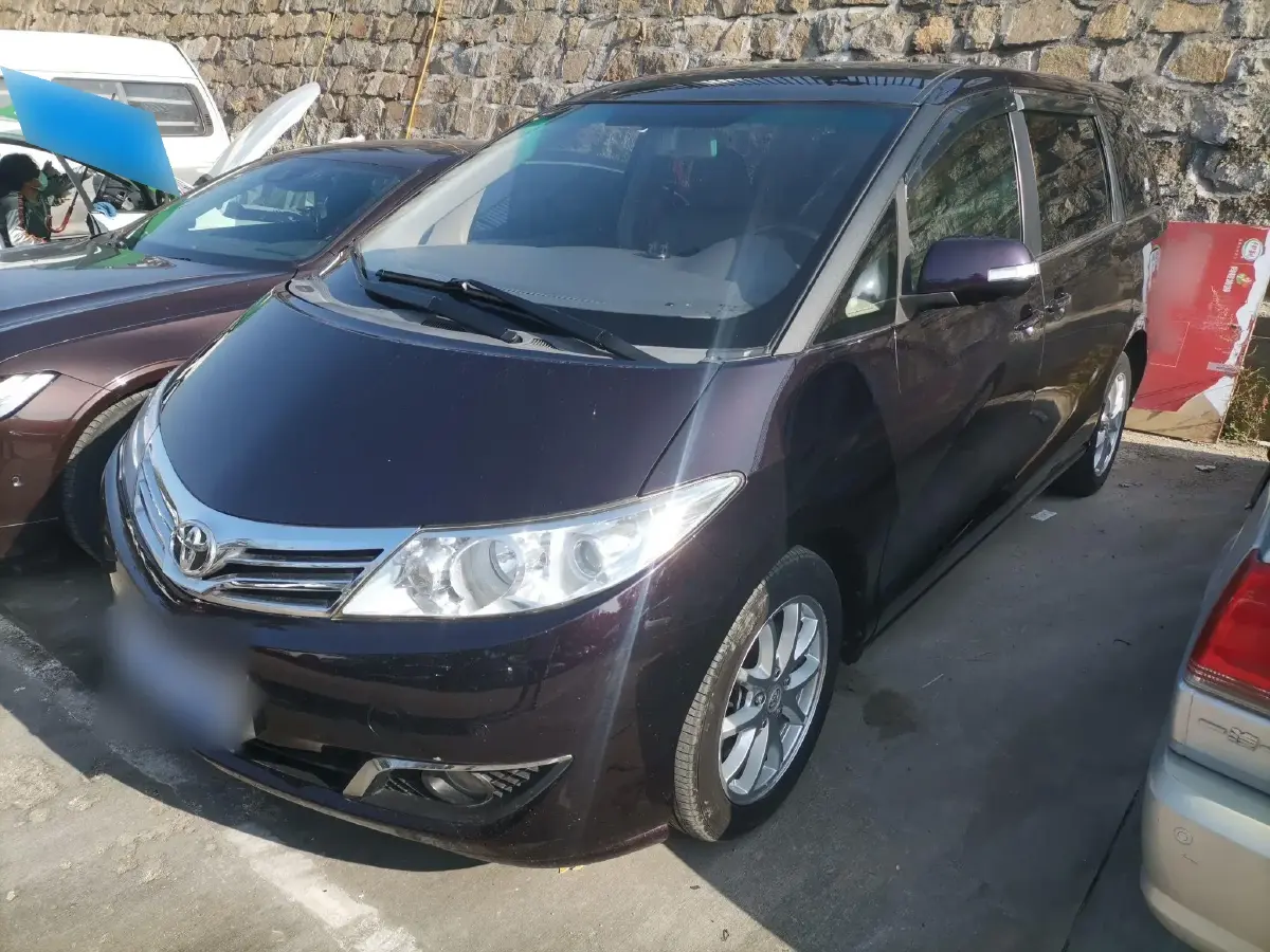 2013 BYD M6 2.4L 160HP L4 4AT