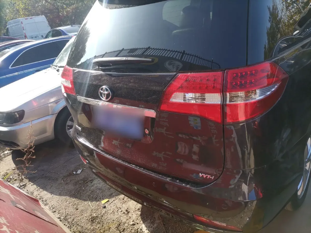 2013 BYD M6 2.4L 160HP L4 4AT,autocango,china used car exporter,china ev exporter,chinese used car exporter,chinese used ev exporter