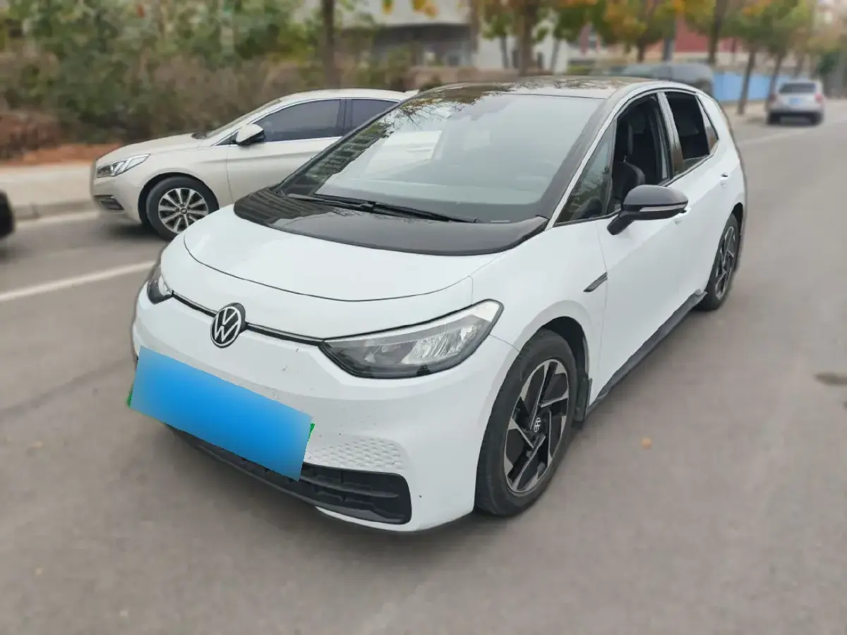 2023 Volkswagen ID.3 BEV 52.8KWH