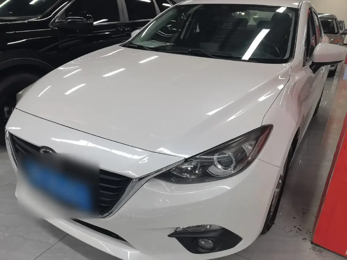 2014 Mazda 3 Axela 1.5L 117HP L4 6AT