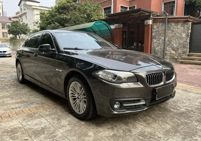 2014 BMW 5 Series 2.0T 218HP L4 8AT