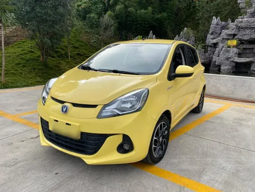 2014 ChangAn BenBen 1.4L 101HP L4 5MT