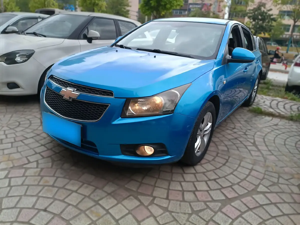 2013 Chevrolet Cruze 1.6L 121HP L4 6AT