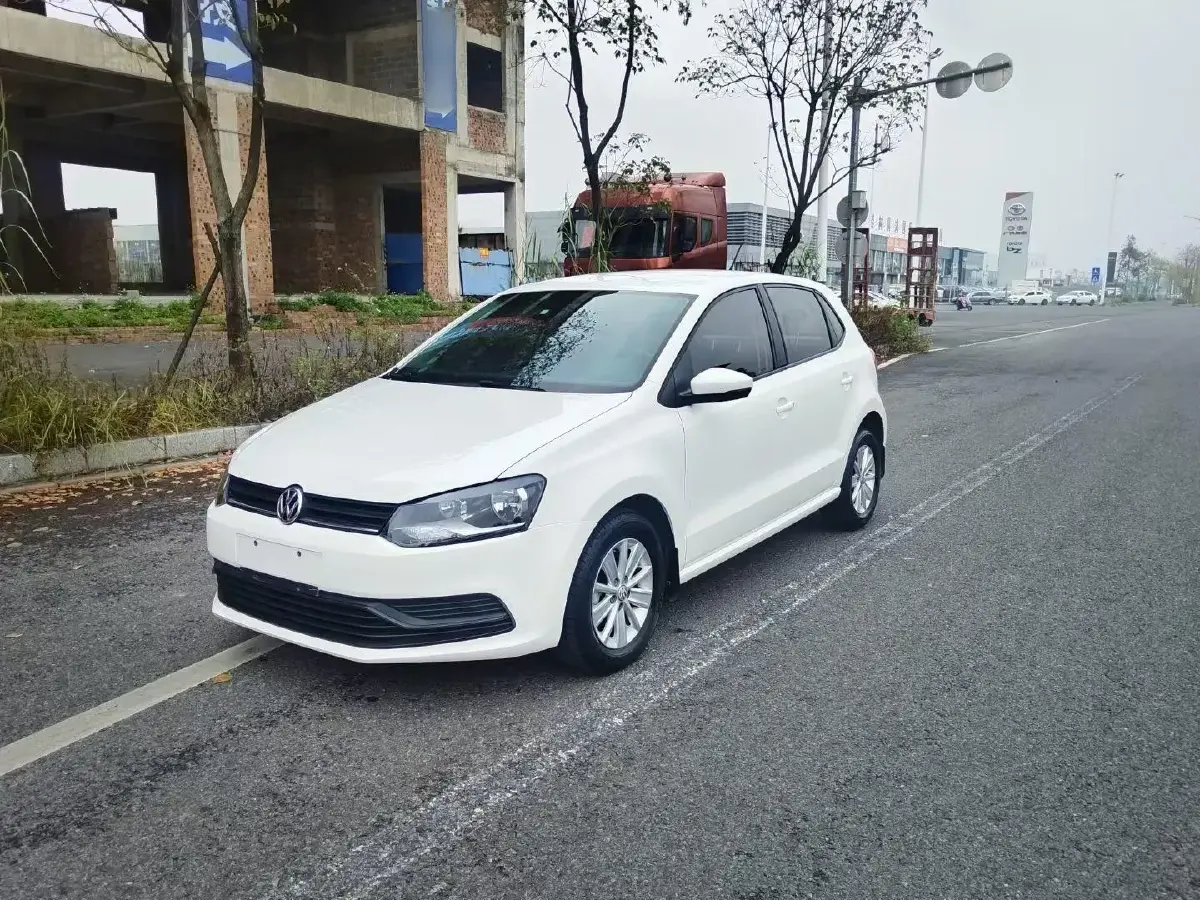 2018 Volkswagen Polo 1.5L 110HP L4 6AT