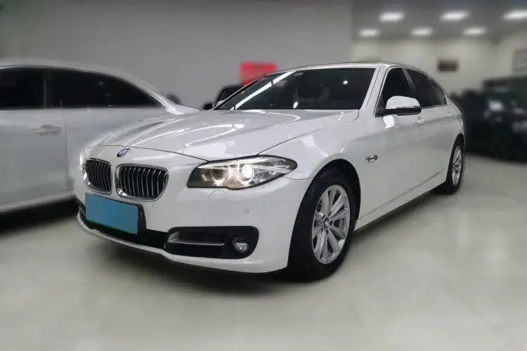 2014 BMW 5 Series 2.0T 184HP L4 8AT